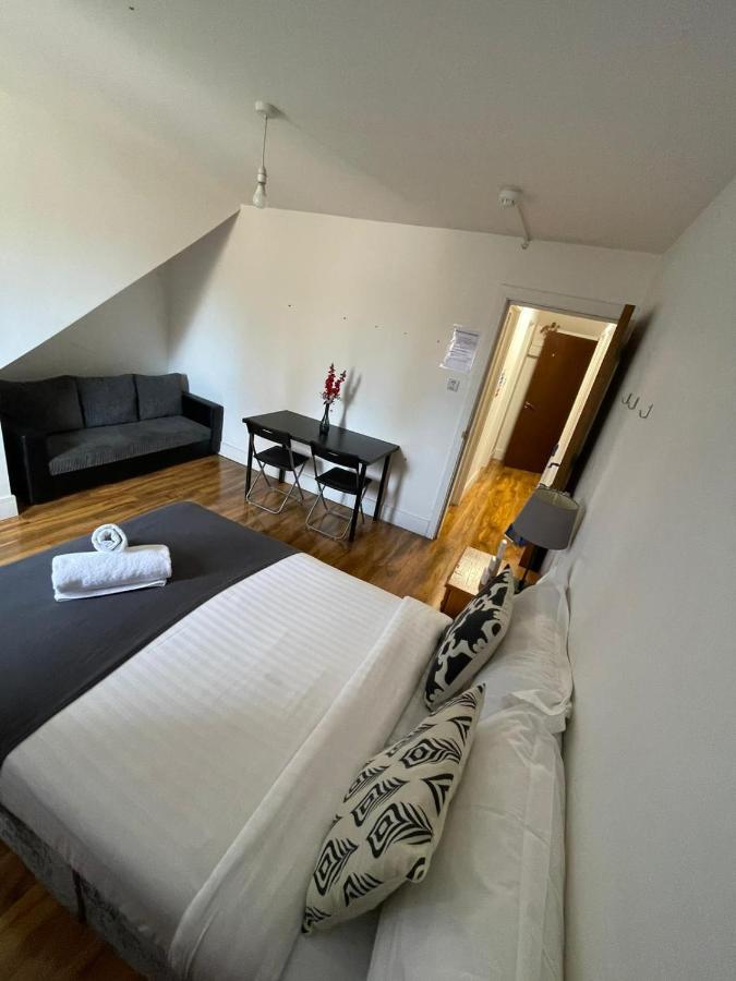 Sw16 Norbury Guesthouse Λονδίνο Εξωτερικό φωτογραφία